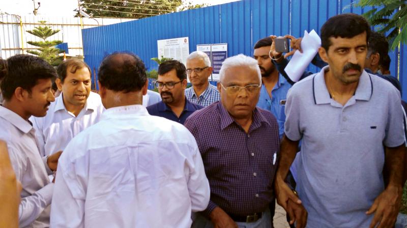 Environmentalist Yellapppa Reddy and members of Citizen Action Forum during thier visit to illegal constructions at Agara lake. (Photo: R. Samuel) Environmentalist Yellapppa Reddy and members of Citizen Action Forum during thier visit to illegal constructions at Agara lake. (Photo: R. Samuel)