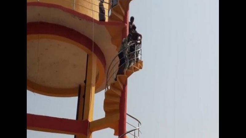 A team led by Circle Inspector Ravi Kumar and Sub Inspector Srinivas carried out the rescue operation. (Photo: ANI) A team led by Circle Inspector Ravi Kumar and Sub Inspector Srinivas carried out the rescue operation. (Photo: ANI)