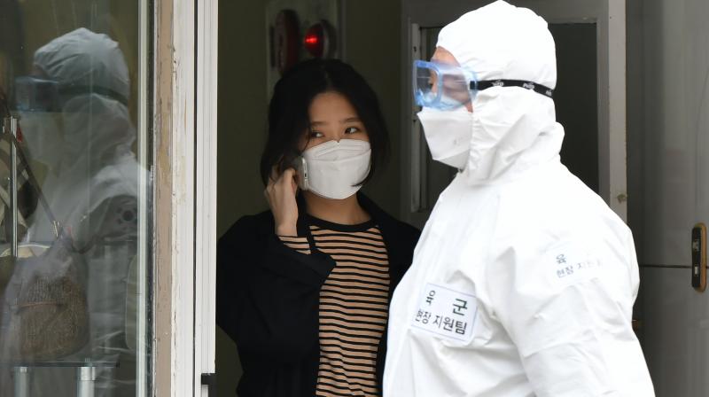 According to the official All-China Women's Federation, women account for the majority of nurses and doctors on the frontline force (AFP) According to the official All-China Women's Federation, women account for the majority of nurses and doctors on the frontline force (AFP)
