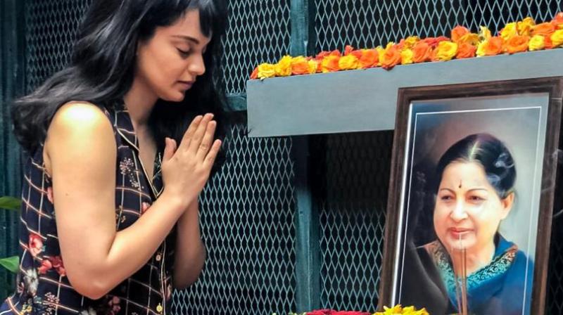 Kangana Ranaut pays homage to Jayalalithaa. (Photo: Twitter) Kangana Ranaut pays homage to Jayalalithaa. (Photo: Twitter)