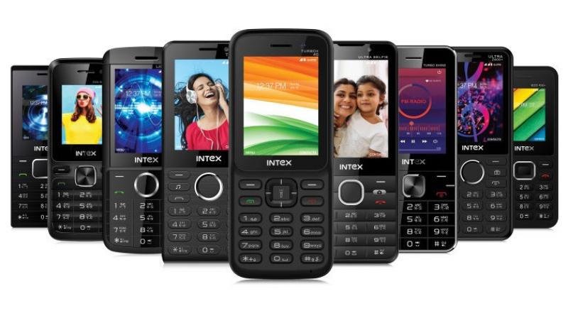 The Turbo series models come with a 2.4-inch display. Turbo Shine supports all 22 Indian languages, powered with a 1400mAh battery, has wireless FM and expandable memory up to 32GB. Turbo Selfie 18 is the camera phone having a dual camera with flash, powered with a big 1800mAh battery and has a big Phonebook storage of 2000 contacts. The Turbo series models come with a 2.4-inch display. Turbo Shine supports all 22 Indian languages, powered with a 1400mAh battery, has wireless FM and expandable memory up to 32GB. Turbo Selfie 18 is the camera phone having a dual camera with flash, powered with a big 1800mAh battery and has a big Phonebook storage of 2000 contacts.