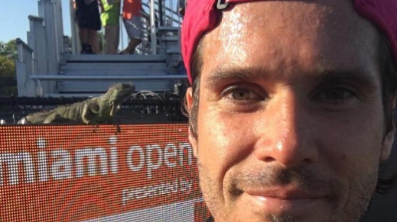 Tommy Haas posted a selfie with iguana, which stopped his Miami Open match against Jiri Vesely, saying: “Special selfie @miamiopen , thanks for coming out to watch some Tennis.” (Photo: Tommy Haas Official Instagram) Tommy Haas posted a selfie with iguana, which stopped his Miami Open match against Jiri Vesely, saying: “Special selfie @miamiopen , thanks for coming out to watch some Tennis.” (Photo: Tommy Haas Official Instagram)