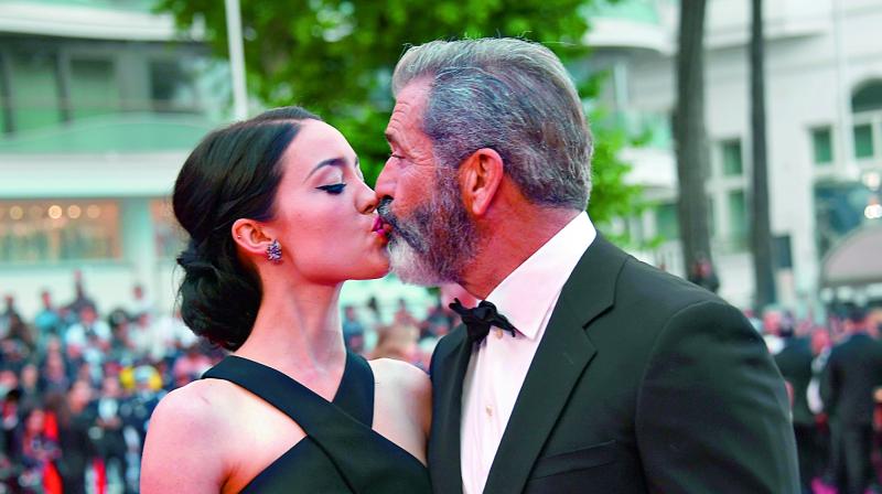 The 60-year-old Mel Gibson has been dating 26-year-old Rosalind Ross since two years. The 60-year-old Mel Gibson has been dating 26-year-old Rosalind Ross since two years.