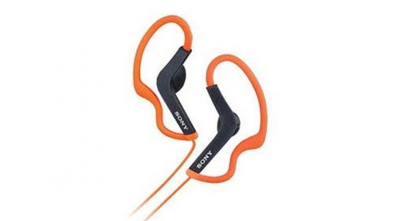 Sony MDR-AS200 In-Ear Active Sports earphones Sony MDR-AS200 In-Ear Active Sports earphones