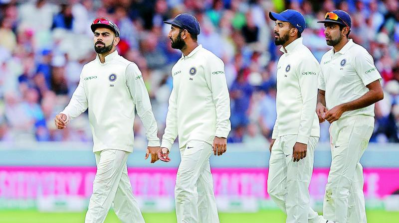 Captain Kohli with Team India players after the Lord’s debacle Captain Kohli with Team India players after the Lord’s debacle