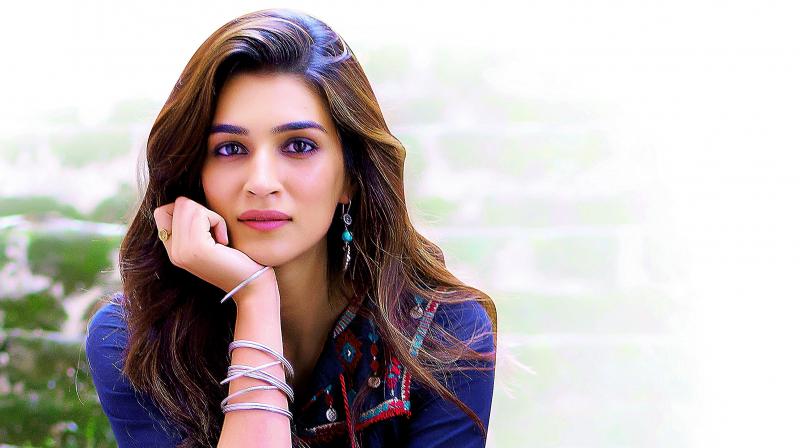 Kriti Sanon. Kriti Sanon.