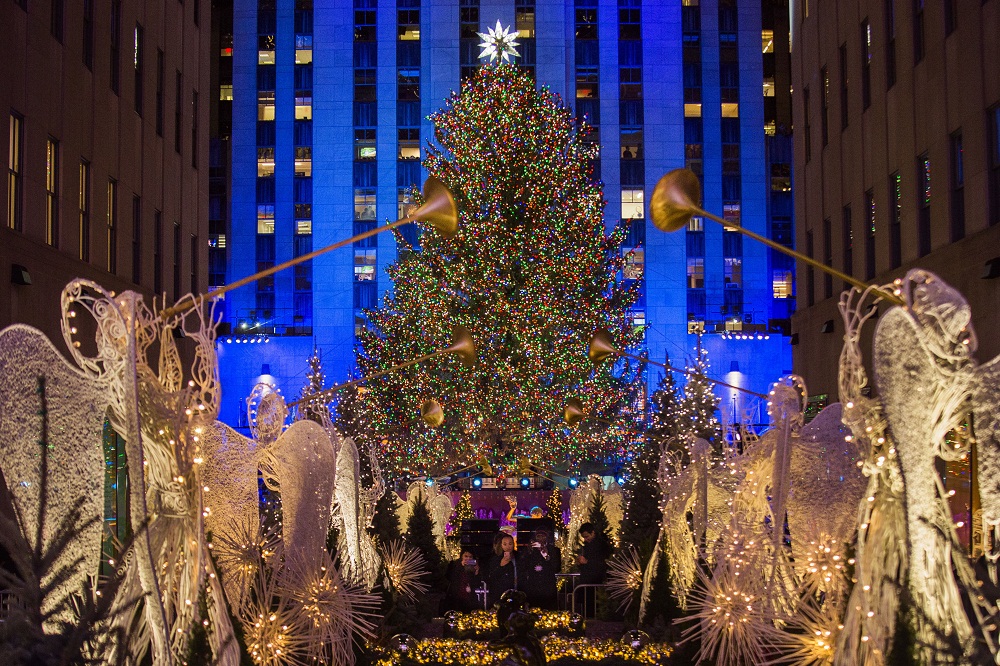 christmas 2017 cities across the globe light up to usher christmas markets washington dc