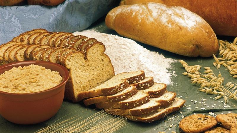 People without Celiac disease may reconsider limiting their gluten intake for chronic disease prevention. (Photo: Pixabay) People without Celiac disease may reconsider limiting their gluten intake for chronic disease prevention. (Photo: Pixabay)