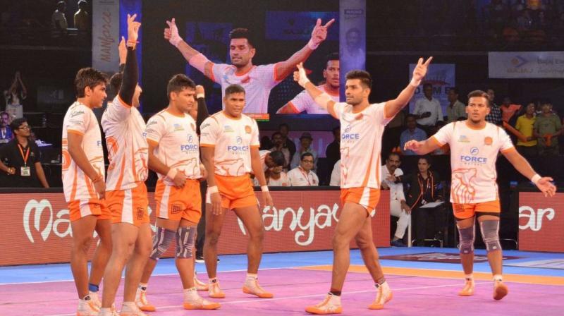 Puneri Paltan held their nerves to beat U Mumba for the second time in Vivo Pro Kabaddi season 5. (Photo: Vivo Pro Kabaddi) Puneri Paltan held their nerves to beat U Mumba for the second time in Vivo Pro Kabaddi season 5. (Photo: Vivo Pro Kabaddi)