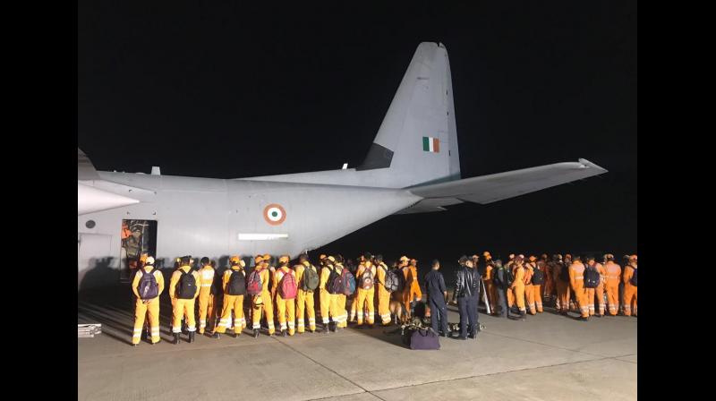 NDRF and SDRF teams are engaged in the rescue operation. (Photo: ANI) NDRF and SDRF teams are engaged in the rescue operation. (Photo: ANI)