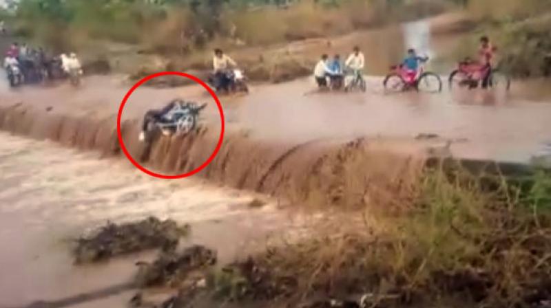The entire incident was captured on a mobile phone by an eyewitness. (Photo: ANI) The entire incident was captured on a mobile phone by an eyewitness. (Photo: ANI)