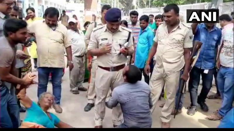 Two men were beaten to death by locals after suspecting the duo to be cattle thieves in Baniyapur in Saran district on Friday morning, police said. (Photo: Twitter/ ANI) Two men were beaten to death by locals after suspecting the duo to be cattle thieves in Baniyapur in Saran district on Friday morning, police said. (Photo: Twitter/ ANI)
