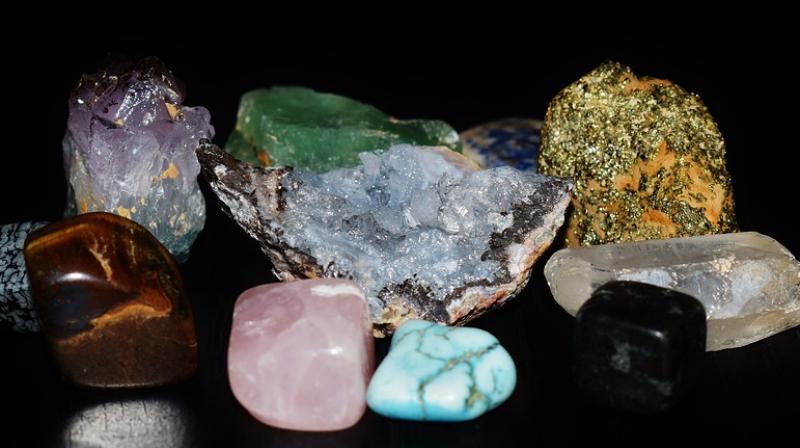 Women are rubbing rose quartz over their faces in the hopes of looking good (Photo: Pixabay) Women are rubbing rose quartz over their faces in the hopes of looking good (Photo: Pixabay)