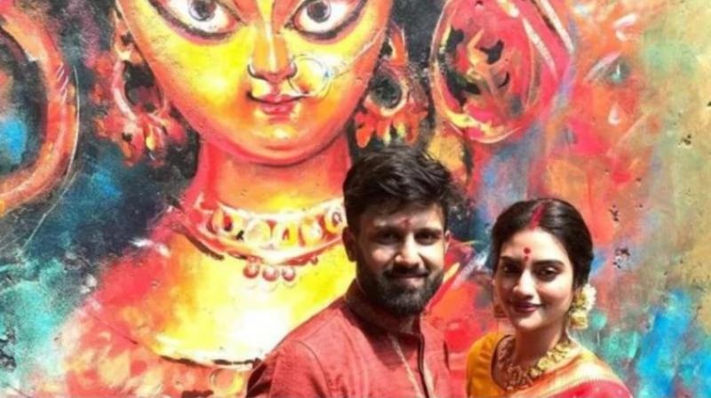 Clad in a saree and sporting sindur, Nusrat Jahan had attended Durga puja celebrations of Suruchi Sangha with her husband on Sunday. (Photo: Instagram) Clad in a saree and sporting sindur, Nusrat Jahan had attended Durga puja celebrations of Suruchi Sangha with her husband on Sunday. (Photo: Instagram)