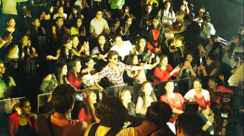The picture that Shah Rukh Khan shared on Twitter. The picture that Shah Rukh Khan shared on Twitter.