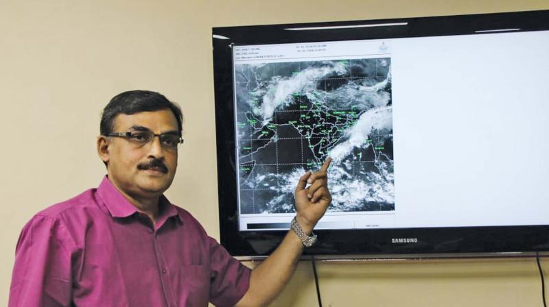 Dr. S. Balachandran, Deputy Director General of Meteorology, addresses the media regarding the onset of NE monsoon on Tuesday. (Photo: DC) Dr. S. Balachandran, Deputy Director General of Meteorology, addresses the media regarding the onset of NE monsoon on Tuesday. (Photo: DC)