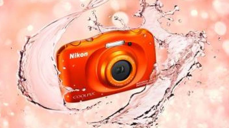 By simply framing a subject, the camera automatically recognizes the shooting conditions and judges what the main subject of the photo is. By simply framing a subject, the camera automatically recognizes the shooting conditions and judges what the main subject of the photo is.