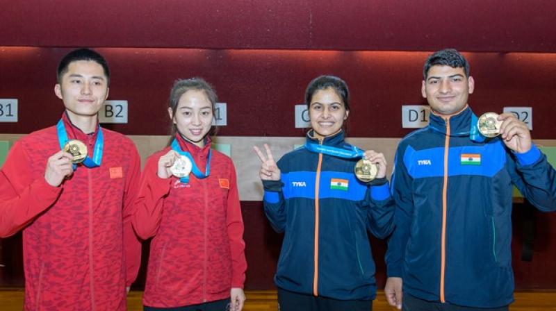 Deepak Kumar and Mehuli Ghosh (right) qualified in third place for the finals with a score of 834.3. Deepak Kumar and Mehuli Ghosh (right) qualified in third place for the finals with a score of 834.3.