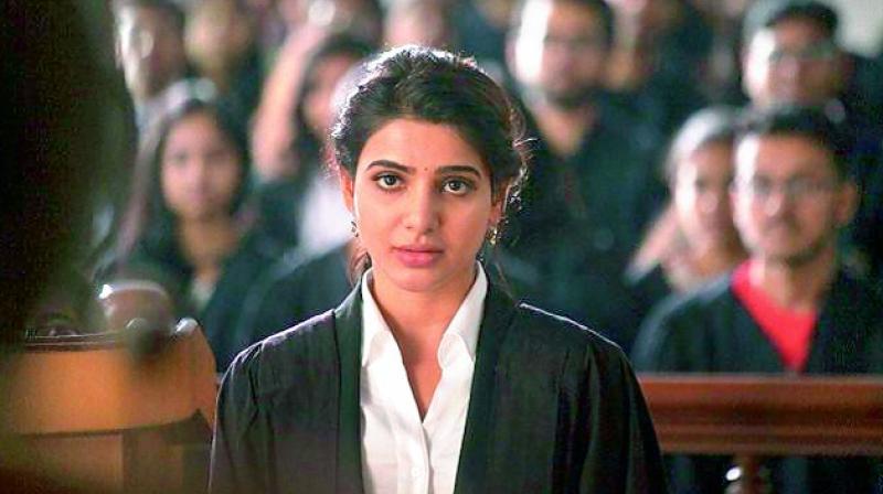 Samantha’s look as lawyer Samantha’s look as lawyer