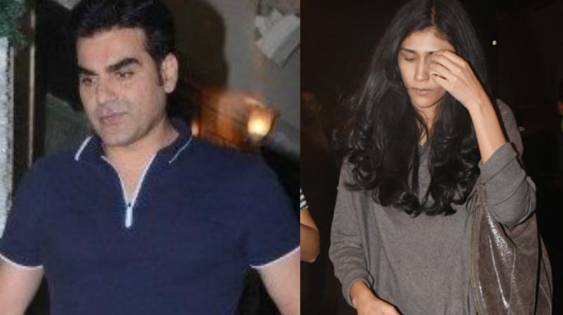 Arbaaz Khan on his way out of his 'date' with an unidentified girl. Arbaaz Khan on his way out of his 'date' with an unidentified girl.
