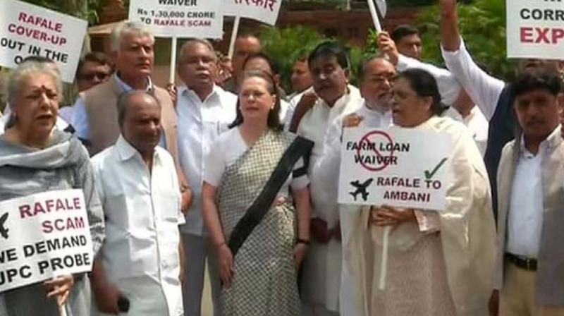 UPA chairperson Sonia Gandhi led the protests and was joined by top Congress leadership, including Raj Babbar, Ghulam Nabi Azad, Anand Sharma, Ambika Soni. (Photo: ANI) UPA chairperson Sonia Gandhi led the protests and was joined by top Congress leadership, including Raj Babbar, Ghulam Nabi Azad, Anand Sharma, Ambika Soni. (Photo: ANI)