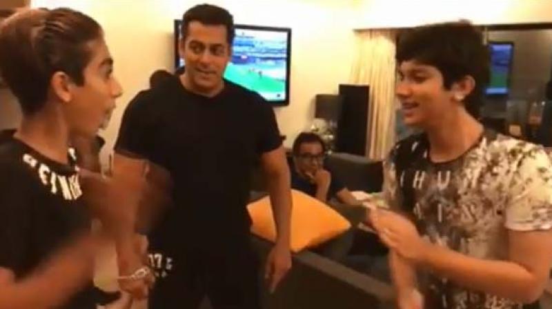 In the recent videos, the Dabangg actor is seen enjoying quality time with his nephews Arhaan, Nirvaan, and Ayaan Agnihotri. In the recent videos, the Dabangg actor is seen enjoying quality time with his nephews Arhaan, Nirvaan, and Ayaan Agnihotri.