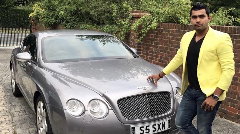 Umar Akmal pictured with his Bentley. (Photo: Twitter) Umar Akmal pictured with his Bentley. (Photo: Twitter)