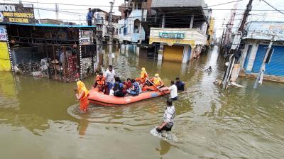 Introduction of effective laws to check flooding of cities by storm-water, similar to the laws in Chicago, is necessary for India (DC Image: Surendra Panishetty)