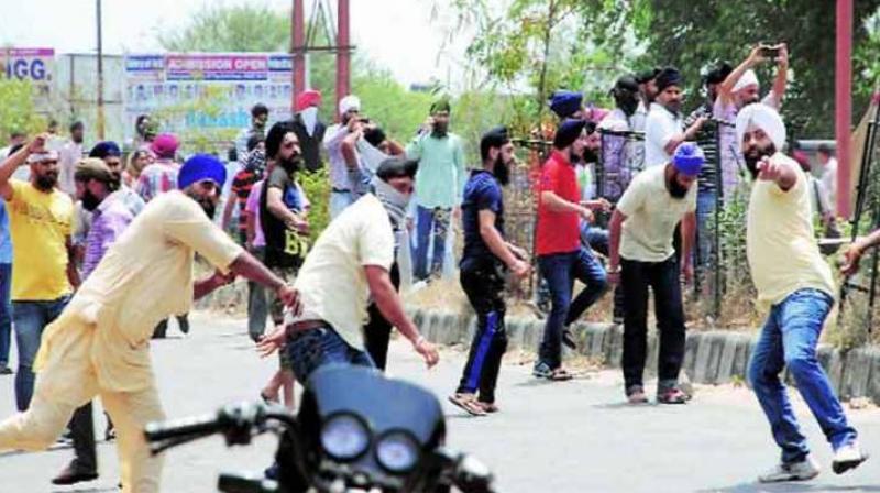 Three persons were killed and four injured on Wednesday in firing between two factions over the control of a Gurdwara in Punjab. (Photo: PTI/Representational) Three persons were killed and four injured on Wednesday in firing between two factions over the control of a Gurdwara in Punjab. (Photo: PTI/Representational)