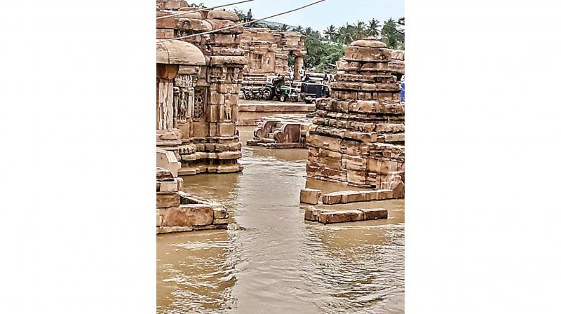 The historical Pattadakallu temple in Bagalkote district inundated. (Photo: KPN) The historical Pattadakallu temple in Bagalkote district inundated. (Photo: KPN)