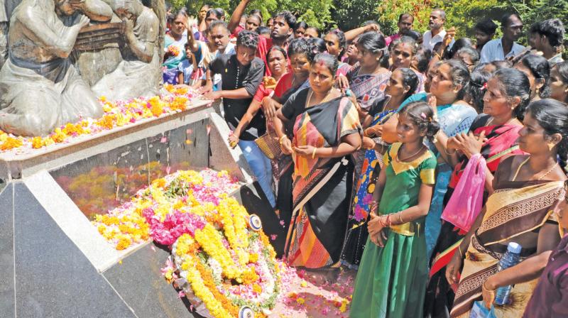 As many as 94 children were killed and 18 were injured in the accident. Parents of the deceased garlanded the portrait of their children in their respective houses and later came to the school and paid homage before the digital board of the 94 children kept in the school. As many as 94 children were killed and 18 were injured in the accident. Parents of the deceased garlanded the portrait of their children in their respective houses and later came to the school and paid homage before the digital board of the 94 children kept in the school.