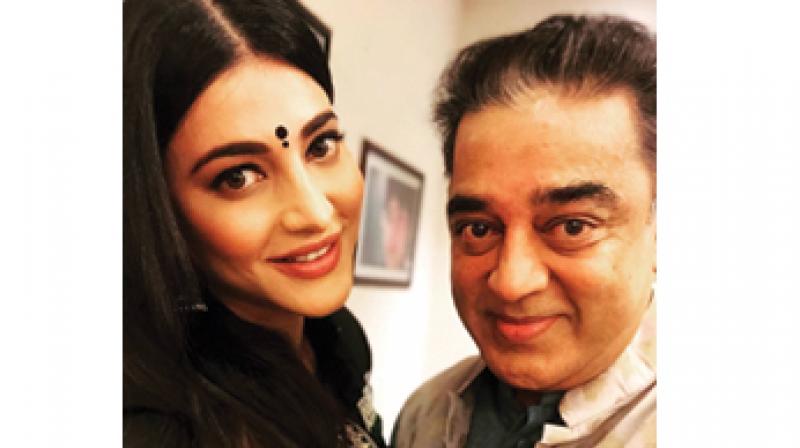 Shruti Haasan with father Kamal Haasan Shruti Haasan with father Kamal Haasan