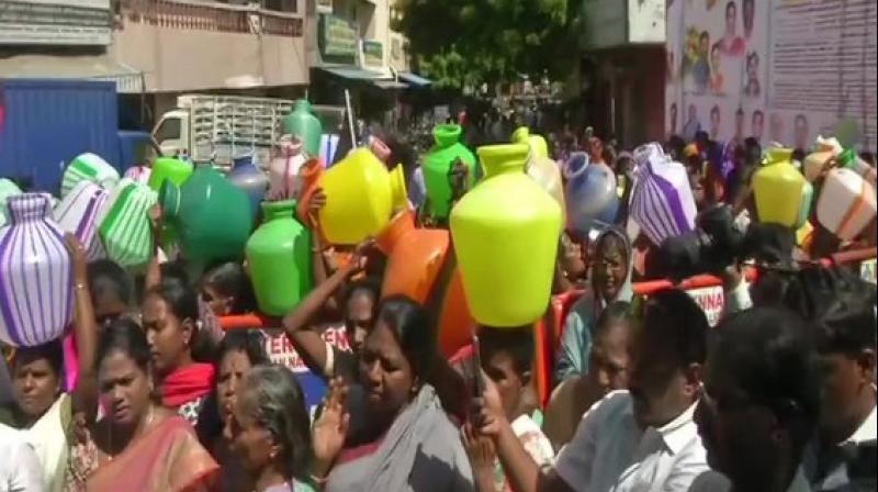 The locals too have expressed anger towards the state government. (Photo: ANI) The locals too have expressed anger towards the state government. (Photo: ANI)