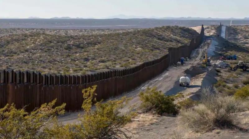 This photo shows the border fence under construction near New Mexico's Highway 9, near Santa Teresa on December 23, 2018. - The US government began a Christmastime shutdown early on December 22, after Congress adjourned without passing a federal spending bill or addressing President Donald Trump's demand for money to build a border wall. (Photo: AFP) This photo shows the border fence under construction near New Mexico's Highway 9, near Santa Teresa on December 23, 2018. - The US government began a Christmastime shutdown early on December 22, after Congress adjourned without passing a federal spending bill or addressing President Donald Trump's demand for money to build a border wall. (Photo: AFP)