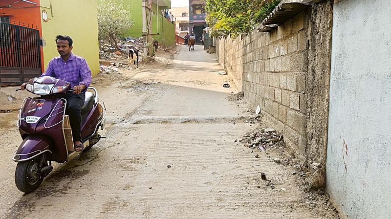 Situated off Begur Road, in a very badly planned locality, Ittina Sarva Apartments has to battle this major problem daily. Situated off Begur Road, in a very badly planned locality, Ittina Sarva Apartments has to battle this major problem daily.