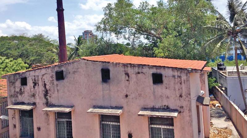 However, when DC contacted the workers at crematorium, they denied any such allegations and also claimed that the situation is under control. However, when DC contacted the workers at crematorium, they denied any such allegations and also claimed that the situation is under control.
