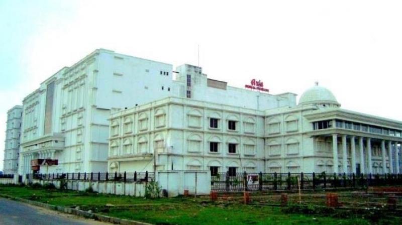 PNB officer got jewellery as bribe from Nirav: CBI