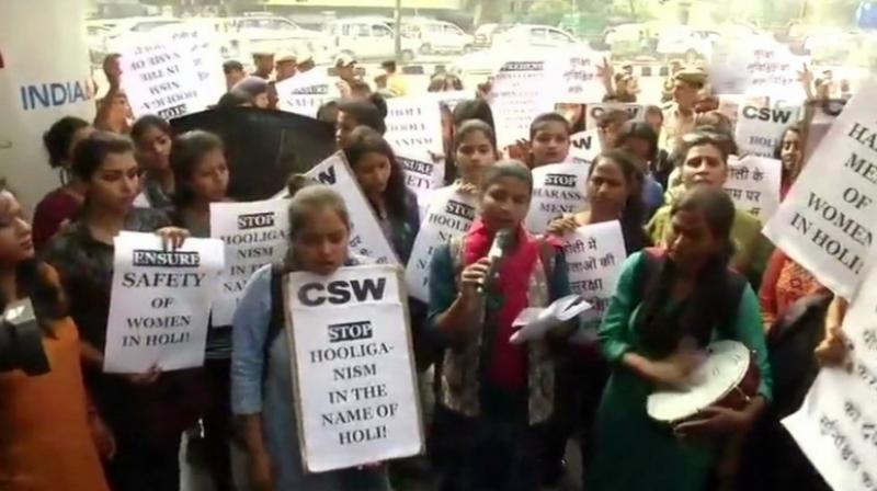 The protest was called after some students of LSR college alleged that some miscreants have been harassing them in the name of the festival of Holi by throwing semen-filled balloons at them. (Photo: Twitter | ANI) The protest was called after some students of LSR college alleged that some miscreants have been harassing them in the name of the festival of Holi by throwing semen-filled balloons at them. (Photo: Twitter | ANI)