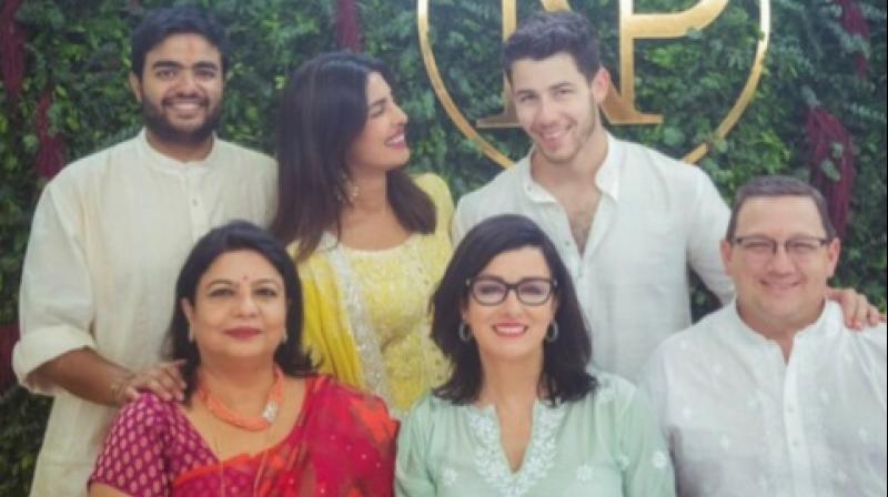 Priyanka Chopra and Nick Jonas with their families. (Courtesy: Twitter/@priyankachopra) Priyanka Chopra and Nick Jonas with their families. (Courtesy: Twitter/@priyankachopra)