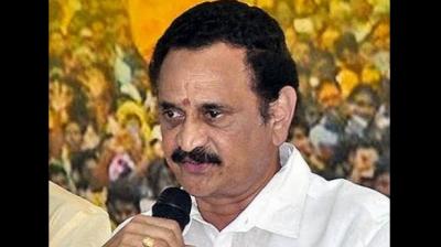 AP police should explain as to why they have failed to restrain pastor Praveen Chakravarthy from making “derogatory comments” against Hindu religion and allowed these go viral.  —  Image: Youtube