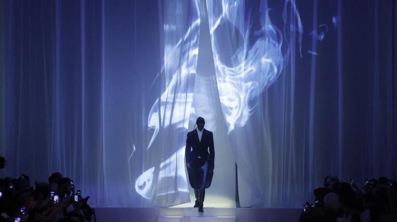 A model wears a creation for Jean-Paul Gaultier Haute Couture Fall-Winter 2018/2019 fashion collection Wednesday, July 4, 2018 in Paris. (Photo: AP) A model wears a creation for Jean-Paul Gaultier Haute Couture Fall-Winter 2018/2019 fashion collection Wednesday, July 4, 2018 in Paris. (Photo: AP)
