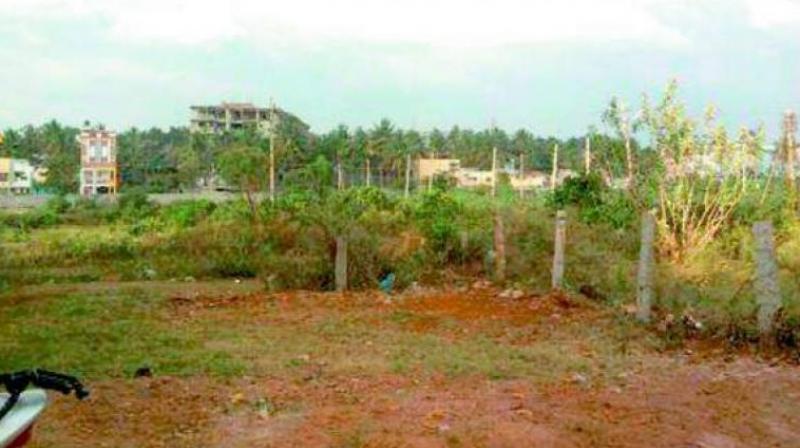 Seeking to give an impetus to its growth plans, SmartCity Kochi has decided to convert 12 per cent of its allotted 246 acres of land to freehold to promote residential projects. Seeking to give an impetus to its growth plans, SmartCity Kochi has decided to convert 12 per cent of its allotted 246 acres of land to freehold to promote residential projects.
