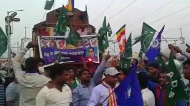 Bharat Bandh: 2nd Time in a Month, 12 injured In Bihar Violence Bharat Bandh: 2nd Time in a Month, 12 injured In Bihar Violence