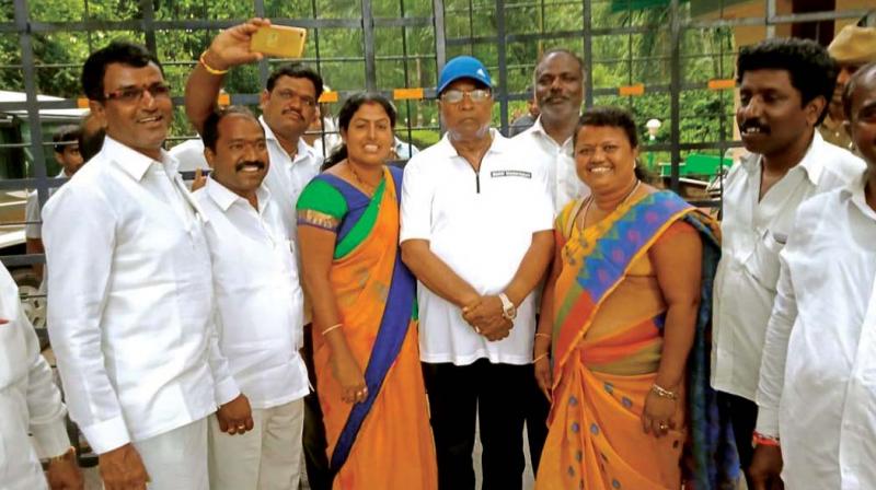 A much-slimmer former CM Siddaramaiah poses at the Nature Cure Centre in Dharmasthala, where he is undergoing therapy. A much-slimmer former CM Siddaramaiah poses at the Nature Cure Centre in Dharmasthala, where he is undergoing therapy.