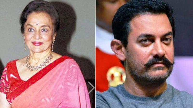 Asha Parekh and Aamir Khan. Asha Parekh and Aamir Khan.