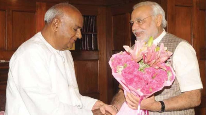 JD(S) leader HD Deve Gowda and Prime Minister Narendra Modi. (Photo: File) JD(S) leader HD Deve Gowda and Prime Minister Narendra Modi. (Photo: File)