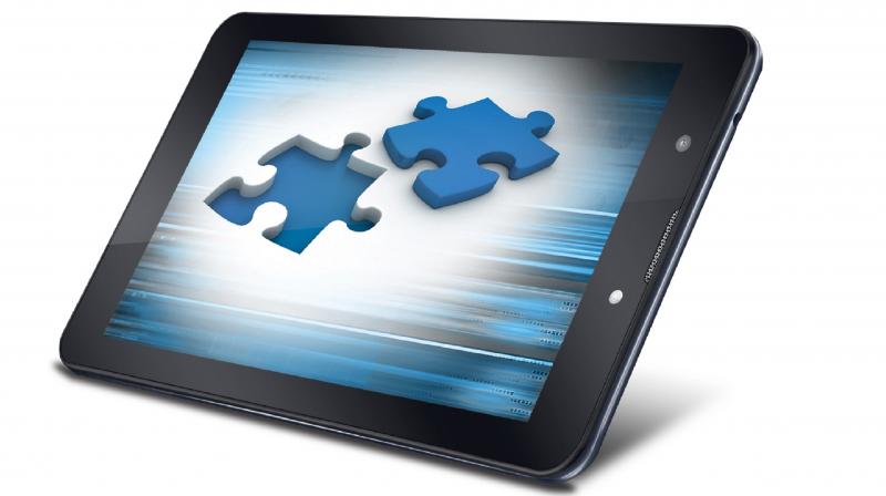 The iBall Slide Enzo V8 tablet sports 5MP autofocus rear camera and 2MP front camera, both with LED flash. The iBall Slide Enzo V8 tablet sports 5MP autofocus rear camera and 2MP front camera, both with LED flash.