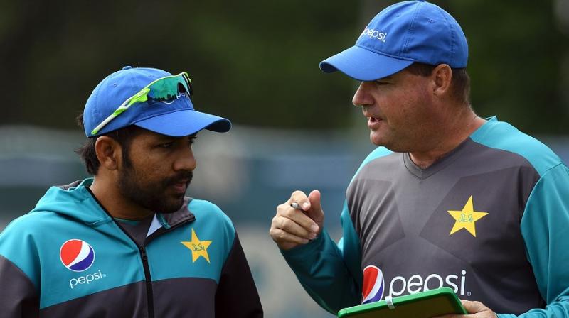 Arthur said PCB chairman Ehsan Mani spoke with him and chief selector Inzamam-ul-Haq before reappointing Sarfraz as captain. (Photo: AFP) Arthur said PCB chairman Ehsan Mani spoke with him and chief selector Inzamam-ul-Haq before reappointing Sarfraz as captain. (Photo: AFP)