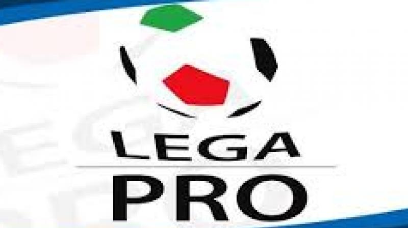 Italian union urges pay deal for lower league players