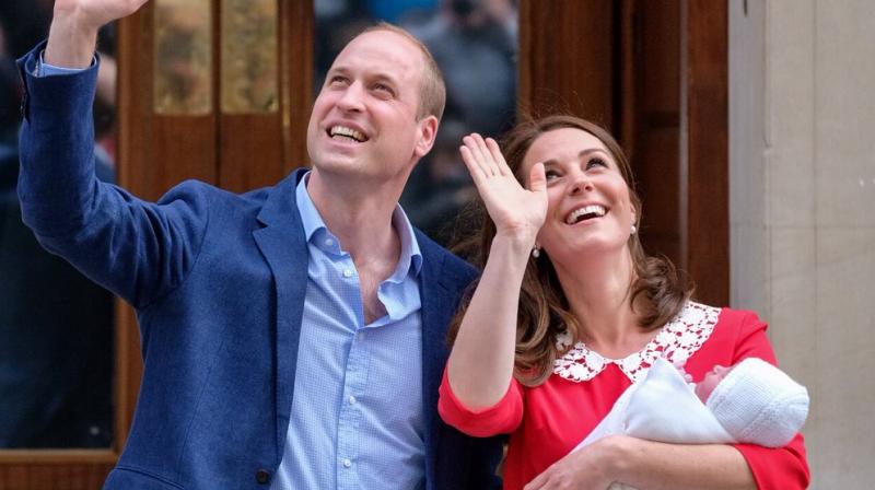 Wearing a red dress with a white collar, Middleton looked in good health after giving birth. (Photo: Twitter/KensingtonPalace) Wearing a red dress with a white collar, Middleton looked in good health after giving birth. (Photo: Twitter/KensingtonPalace)